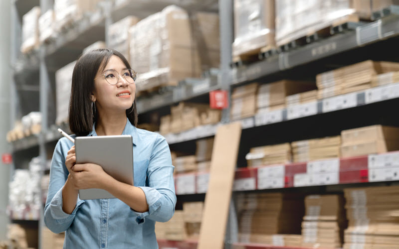 Executive Certificate in Purchasing Management - Female Purchasing Executive - SIPMM